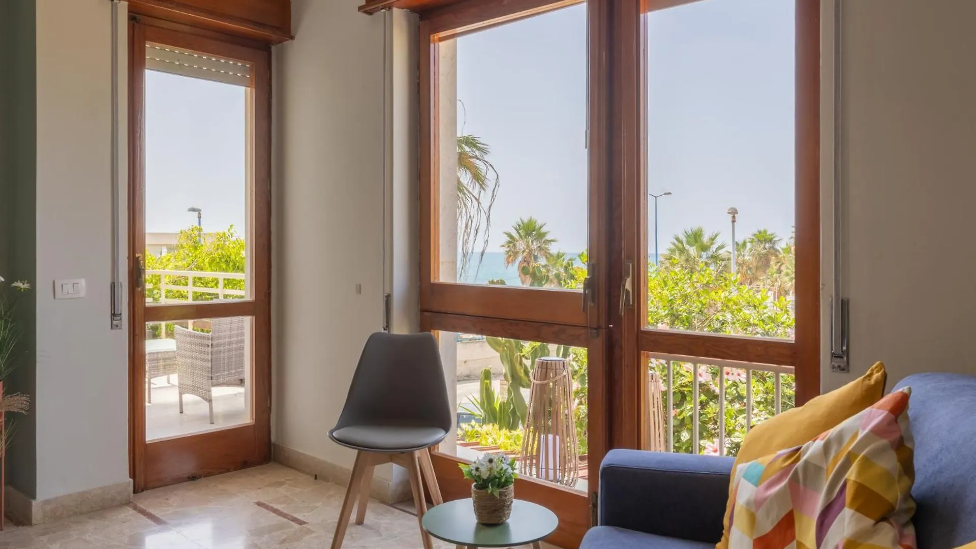 아파트 Terranova Home Vista Mare 산리온